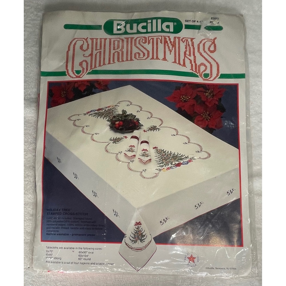 Bucilla Holiday Tree Stamped Cross Stitch Kit Set of 4 Napkins Vintage 82651